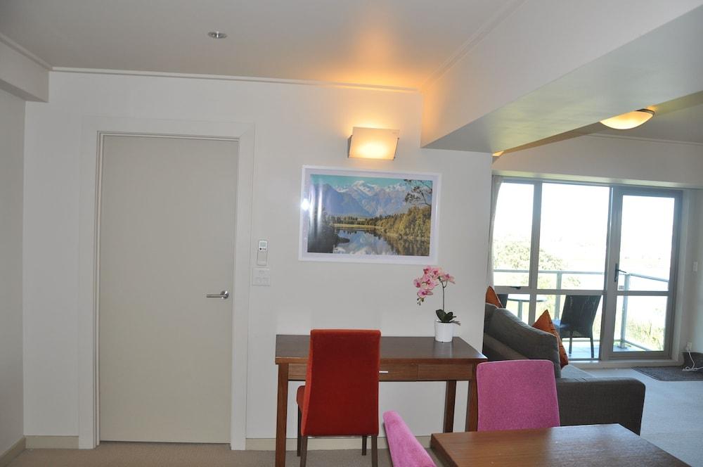 Vr Takapuna Auckland Dış mekan fotoğraf A typical apartment interior