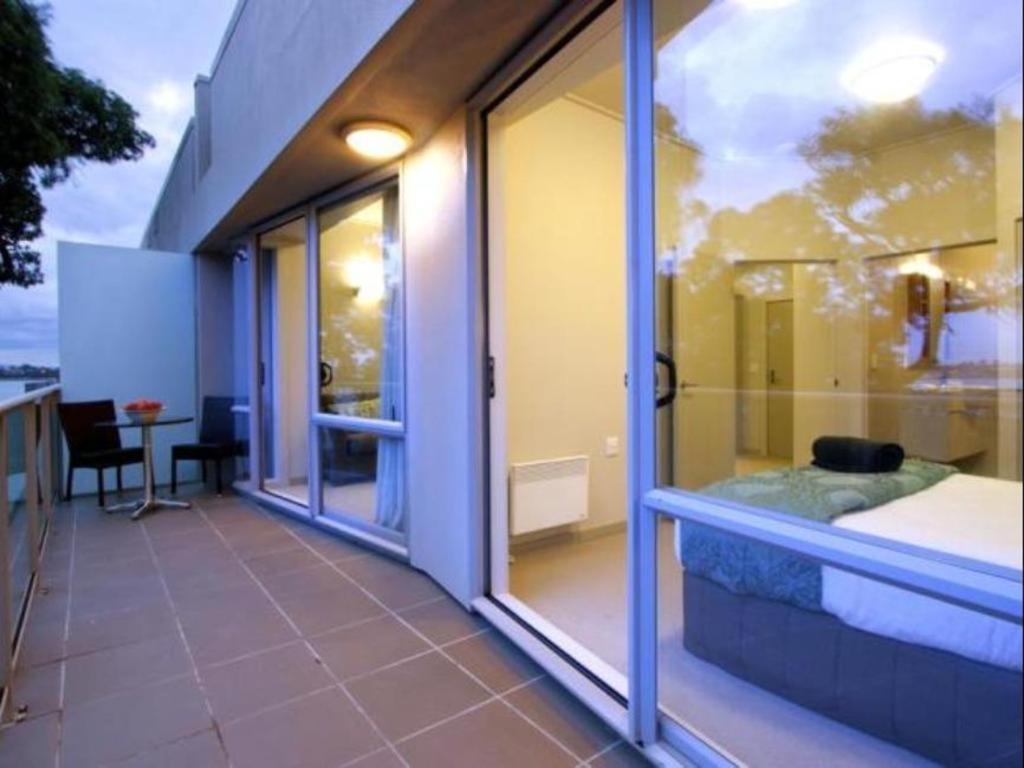 Vr Takapuna Auckland Dış mekan fotoğraf A typical apartment at the hotel